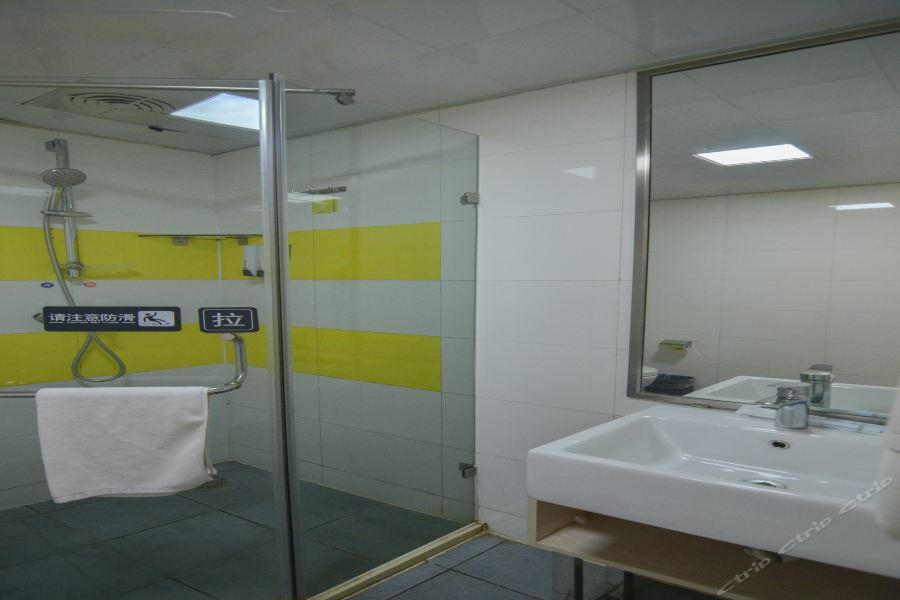 7Days Inn Dalian Heishijiao Software Park Exterior photo